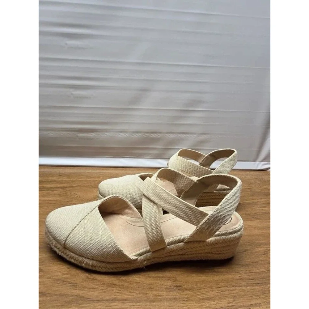 LifeStride Cream Kimball Espadrille Wedge Sandals - Size 9W